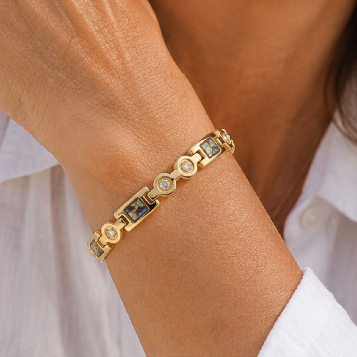 Women's Magnetic Bracelet - Gold